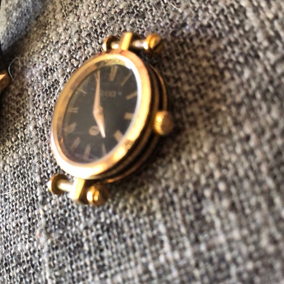 Vintage Gucci Watch - Picture 6 of 7